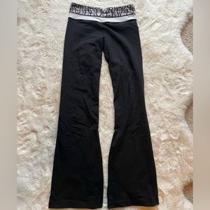 Lulu Lemon flare leggings